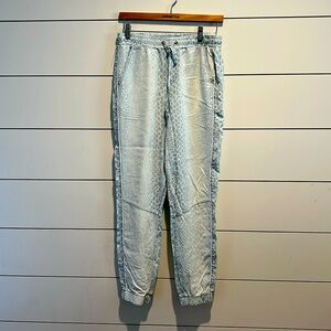 Vintage Havana Light Denim Snakeskin Joggers, size small